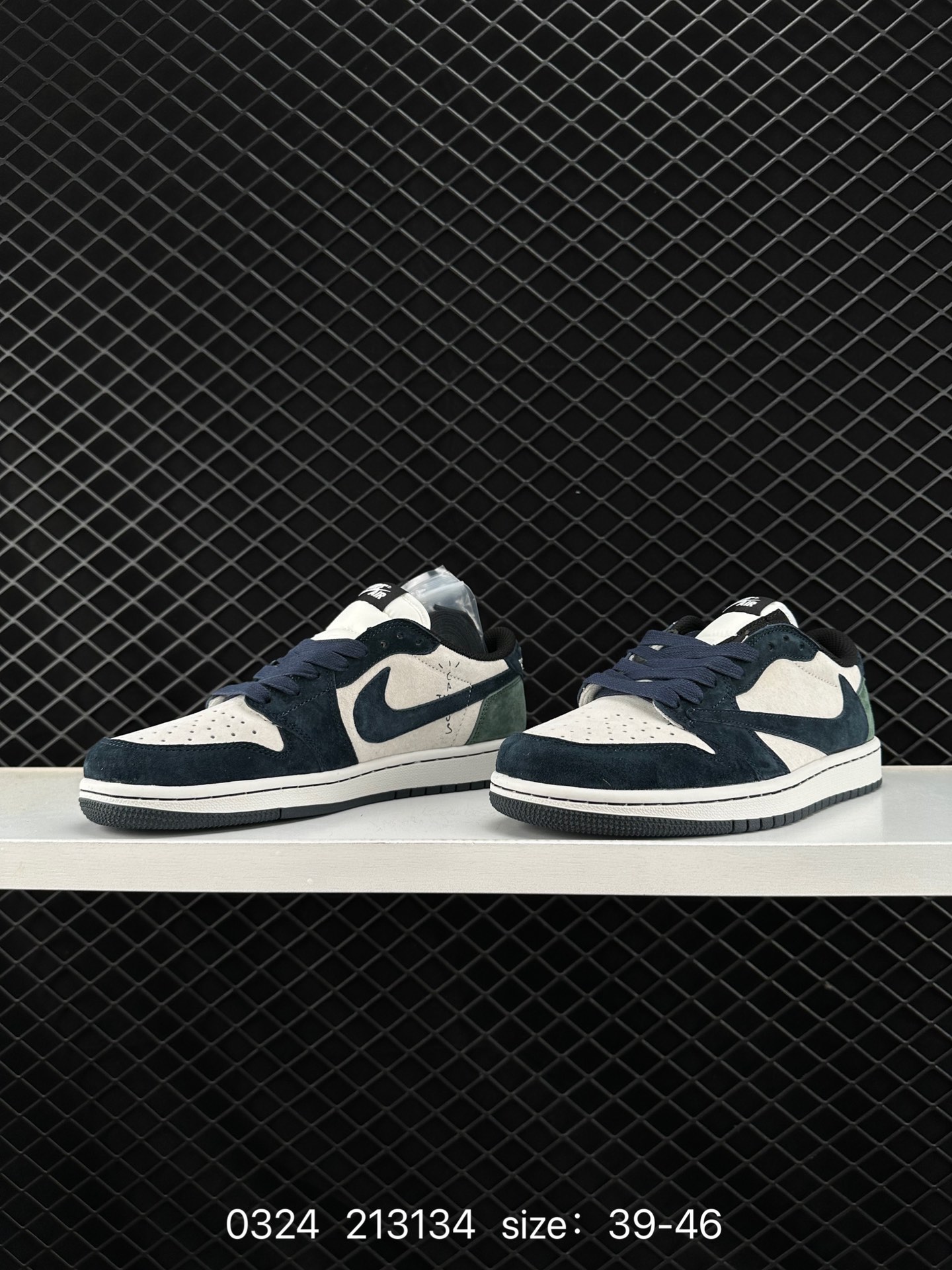 Travis Scott x Air Jordan 1 Low